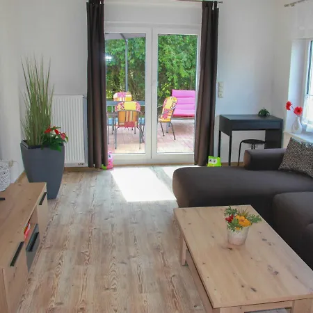 Am Alten Gutshaus * Nossentiner Huette